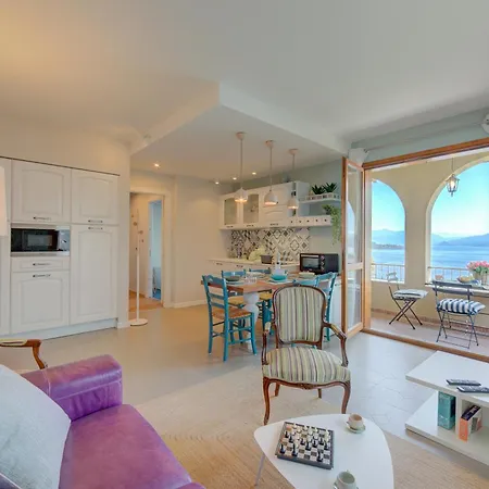 Pandora View - Happy * Στρέσα